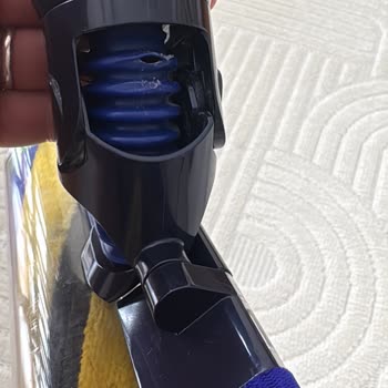 Dyson Gen5 Süpürge Optik Başlığın Döner Yerindeki Plastik Yırtılması Ve Garanti Dışı Tutumu