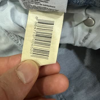 Mavi Mağazasından Aldığım Pantolon Yıkamadan Sonra Defolu Çıktı, Uzaktan Değişim Talep Ediyorum