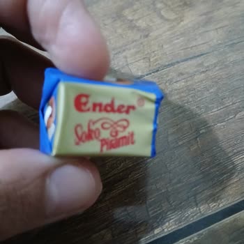 Ender Bozulmuş Çikolata