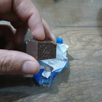 Ender Bozulmuş Çikolata