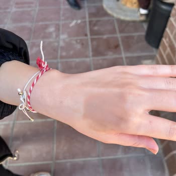 Eve Shop Çalışanının Saygısız Tavrı ve Yanlış Ürün Sunumu