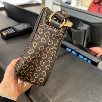 Polo Çantasının Fermuarı Bozuldu, Kargo Ve Paketleme Özensizliği Mağduriyet Yaratıyor