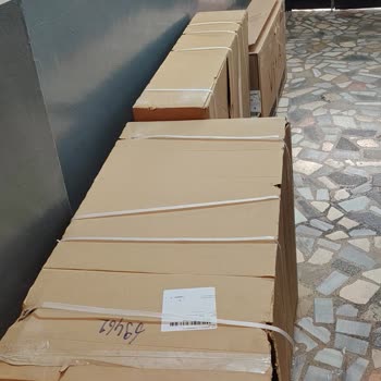 Yanlış Gönderim Ve Hasarlı Banyo Dolabı, Cevapsız Müşteri Talebi