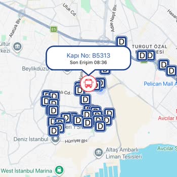 Beylikdüzü Bulut Durağında İETT 145 Numaralı Otobüs Şoförü Durakta Durmuyor