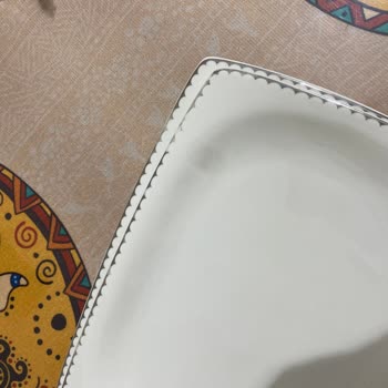 Karaca Züccaciye Granit Tencere Setinde Kulp Boyası Soyulması Ve Yemek Takımında Desen Silinmesi