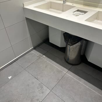 Alpet Akaryakıt İstasyonunda Kirli Tuvalet Ve Umursamaz Çalışanlar