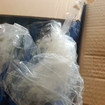 Hayat Pay Puanlarıyla Alınan Deterjanın Kargo Sızıntısı Ve Hasarlı Ambalajı