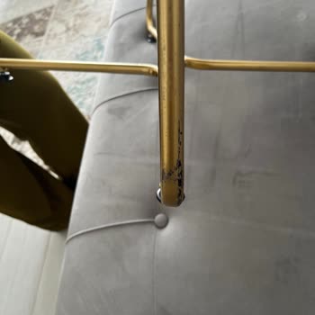 Ayıplı Mobilyalar, Cevapsız Servis Ve Saygısız İletişim