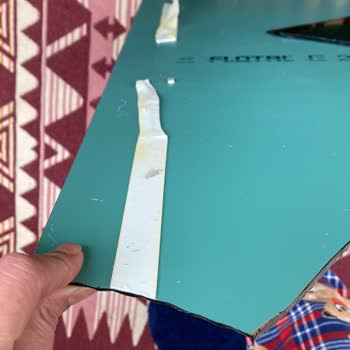 Gardırop Aynası Patladı Çocuk Ve Eş Yaralandı Acil Güvenlik İncelemesi Talebi