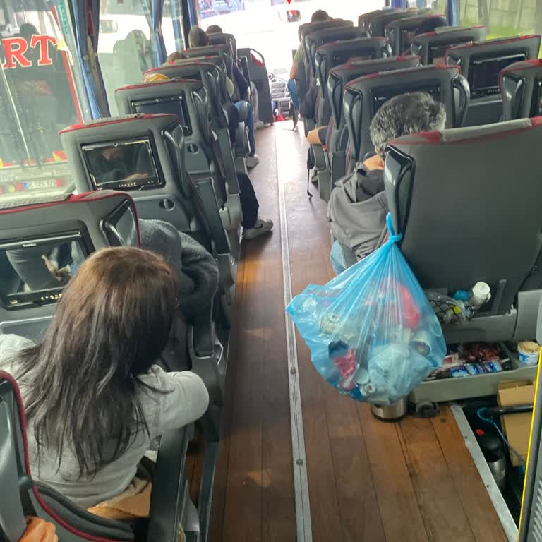 Mersin Nur Otobüsündeki Eski Ve Konforsuz Araç Şikayeti