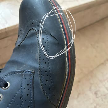 Ayakkabının Kısa Sürede Yırtılması Ve FLO Mağazasının Değişim Talebini Reddetmesi