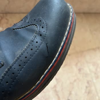 Ayakkabının Kısa Sürede Yırtılması Ve FLO Mağazasının Değişim Talebini Reddetmesi