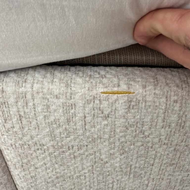 Kurulumda Maket Bıçağıyla Oluşan Yırtık İçin Ücretsiz Onarım Talebi