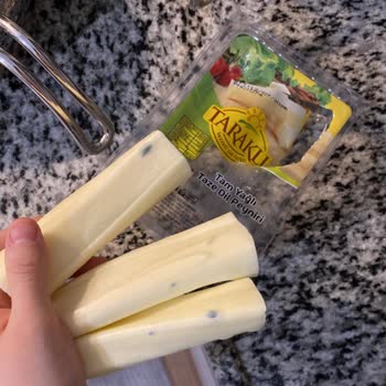 BİM Taraklı Tam Yağlı Dil Peynirinde Küf Sorunu