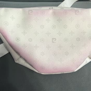 Bordo Takım Renk Verdi, Çanta Hasarlandı Ve Sosyal Medyada Engellendim