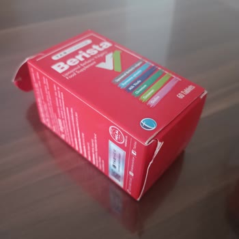 Amazon’dan Gelen Açık, Yırtık Ve Tozlu Vitamin Takviyesi İçin Orijinallik Ve İade Talebi