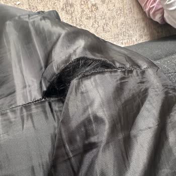 Mango Yün Kaşe Montun İç Astarları Aylar İçinde Yırtıldı