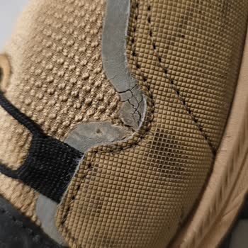 Lumberjack Botunun Dikişlerinin Açılması Ve Yan Yırtılmalar Nedeniyle Değişim Veya İade Talebi