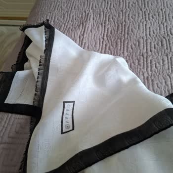 A Kalite Olmayan Vakko Logolu Şal Ve Satıcının İade Reddi