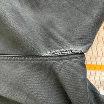 Mavi Jeans Pantolonlarda Tekrarlayan Yırtılma Ve Ücretsiz Değişim Talebi