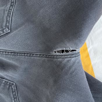 Mavi Jeans Pantolonlarda Tekrarlayan Yırtılma Ve Ücretsiz Değişim Talebi