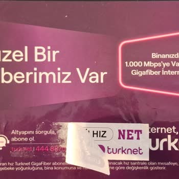 İzinsiz TurkNet Gigafiber Stickeri Binamda Yanıltıcı Olarak Bırakıldı