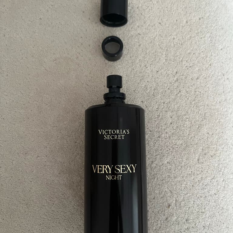 Victoria’s Secret Kapağı Eksik Gelen Vücut Spreyi Kullanım Sorunu