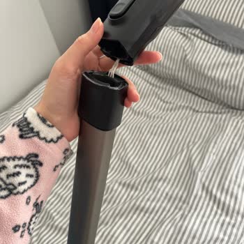 Philips Dik Süpürge Başlığı Normal Kullanımda Aniden Kırıldı Ücretsiz Tamir Talebi