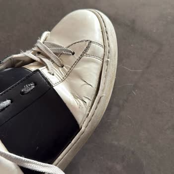 Beymen’den Alınan Valentino Ayakkabısı 9 Ayda Kullanılamaz Hale Geldi