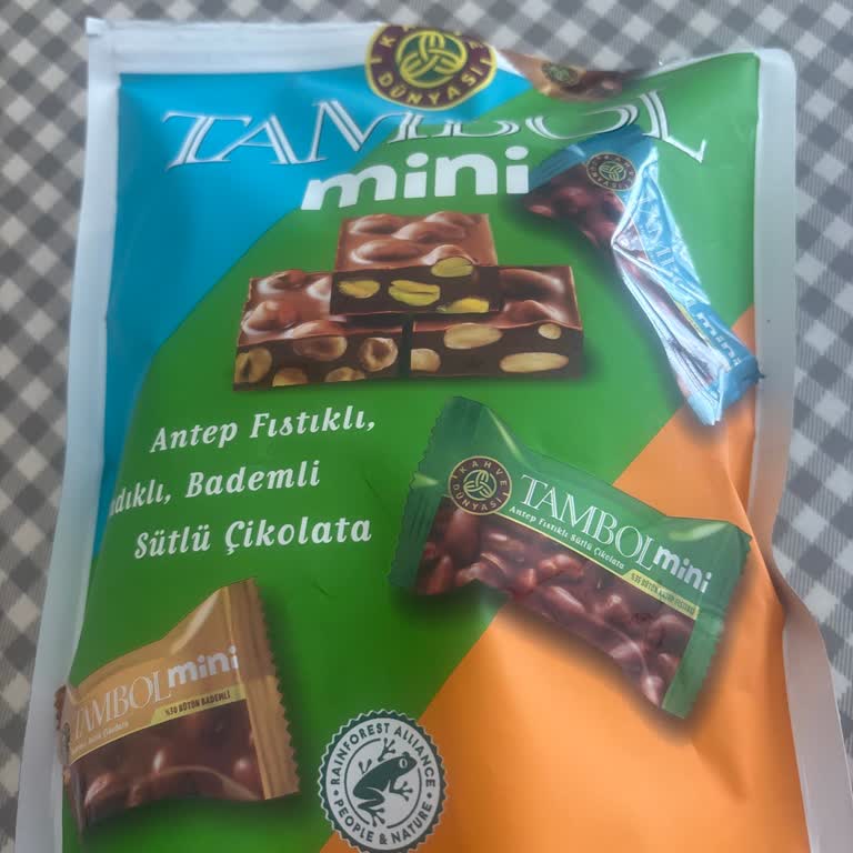 Acı, Bayat Ve Kimyasal Kokulu Çikolata İçin İade Talebi