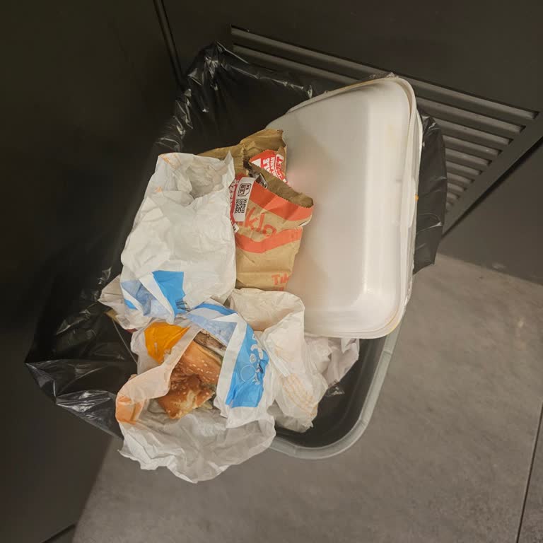 Eksik Ve Bozuk Ürünler İçin 1.268 TL Tam İade Bekliyorum