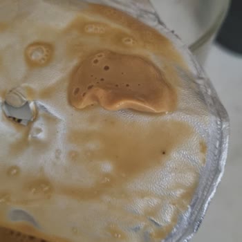 Sek Milkshake’inde Plastik Parçalar Bulunması Sağlık Riskine Yol Açtı