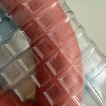 Sucukta Renk Sorunu Ve Şekerde Topaklanma Sağlık Endişesi Yaratıyor