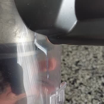 Normal Kullanımda Toz Haznesi Kırıldı Ve Yedek Parça Bulunamıyor