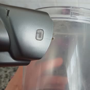 Normal Kullanımda Toz Haznesi Kırıldı Ve Yedek Parça Bulunamıyor