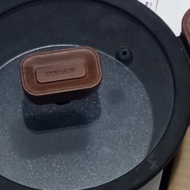 Karaca Züccaciye Defolu Ürün Satışı Ve Haksız Fiyat Artışıyla Mağduriyet