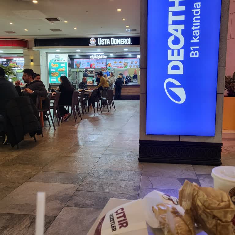 Usta Dönerci Kasa Çalışanının Kaba Ve İlgisiz Tutumu