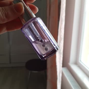 L'Oreal Paris Revitalift Göz Serumu Katılaştı Ve Göz Yakıyor