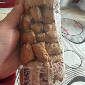 Tarihi Geçmiş Ürün Ve İlgisiz Müşteri Temsilcisi