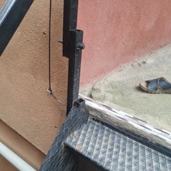 İzinsiz Fiber Kablo Montajı Ve Mülk İhlali