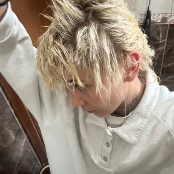 Platin Sarı İşlemi Sonrası Saç Yanığı Ve Kopma Tazmin Talebi