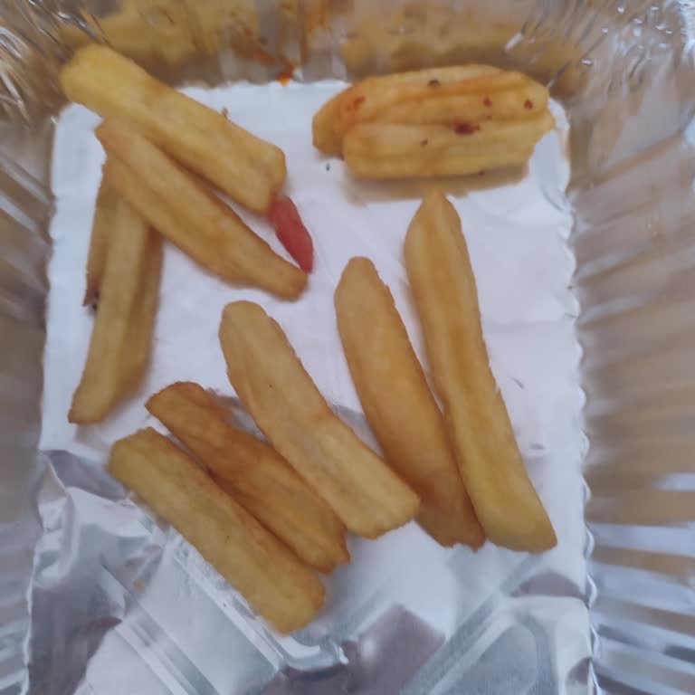 Ora Lahmacun’da Adana Dürüm İçin Patates Porsiyonu Yetersiz