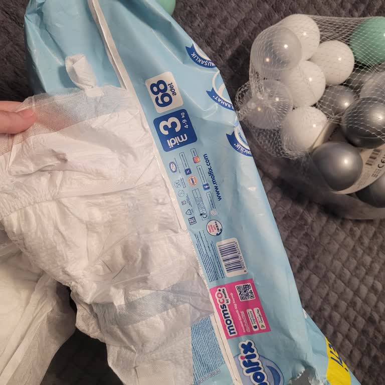 Molfix Bebek Bezinin Yapışkan Kısmı Eksik, Kullanılamıyor