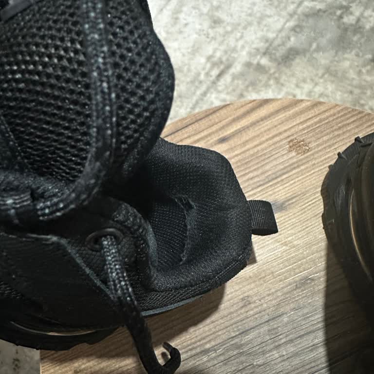 Skechers Botta Hızlı Astar Yırtılması Ve Ücret İadesi Talebi