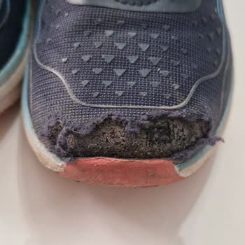 Deichmann Fila Sneaker Çocuk Ayakkabısı İki Günde Aşınmış: İade Ve Geri Ödeme Talebi