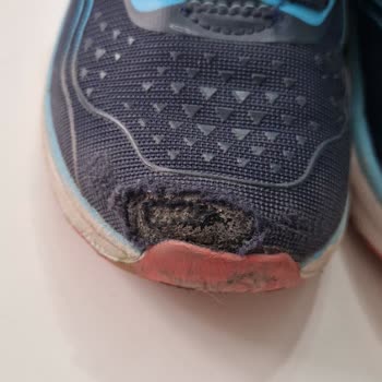 Deichmann Fila Sneaker Çocuk Ayakkabısı İki Günde Aşınmış: İade Ve Geri Ödeme Talebi