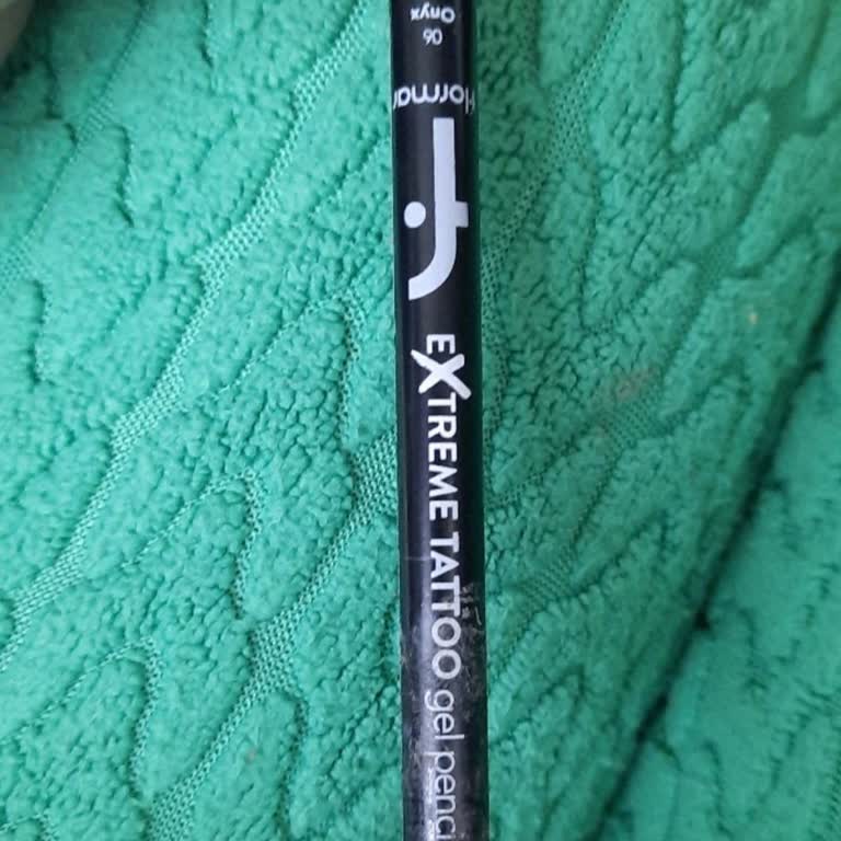 Flormar Suya Dayanıklı Göz Kalemi Renk Vermiyor Ve Değişim Talep Ediyorum