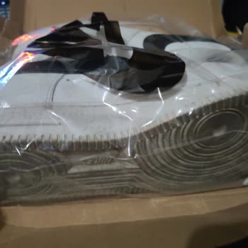 Yanlış Renk Ve Kullanılmış Nike Dunk Low Ayakkabı İçin İade Talebi