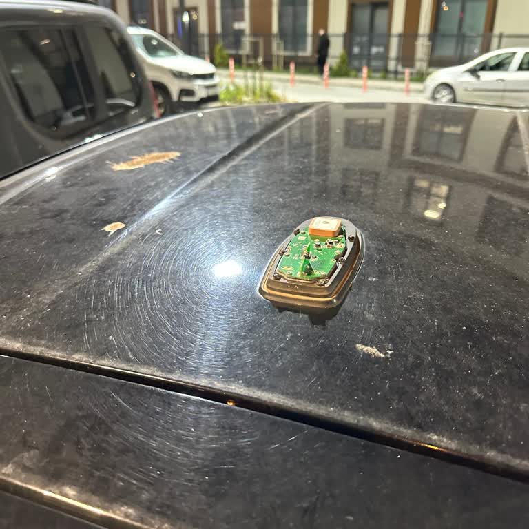 Anten Kapağının Düşmesi Ve Orijinal Parça Talebi