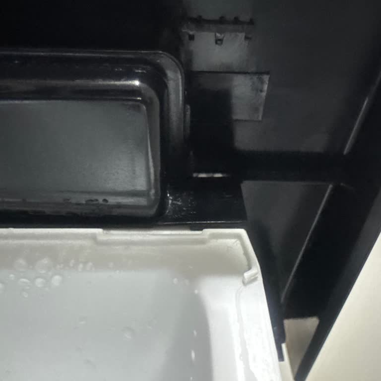 Yeni Beko Çamaşır Makinesinde Deterjan Çekmece Tırnağı Kırıldı